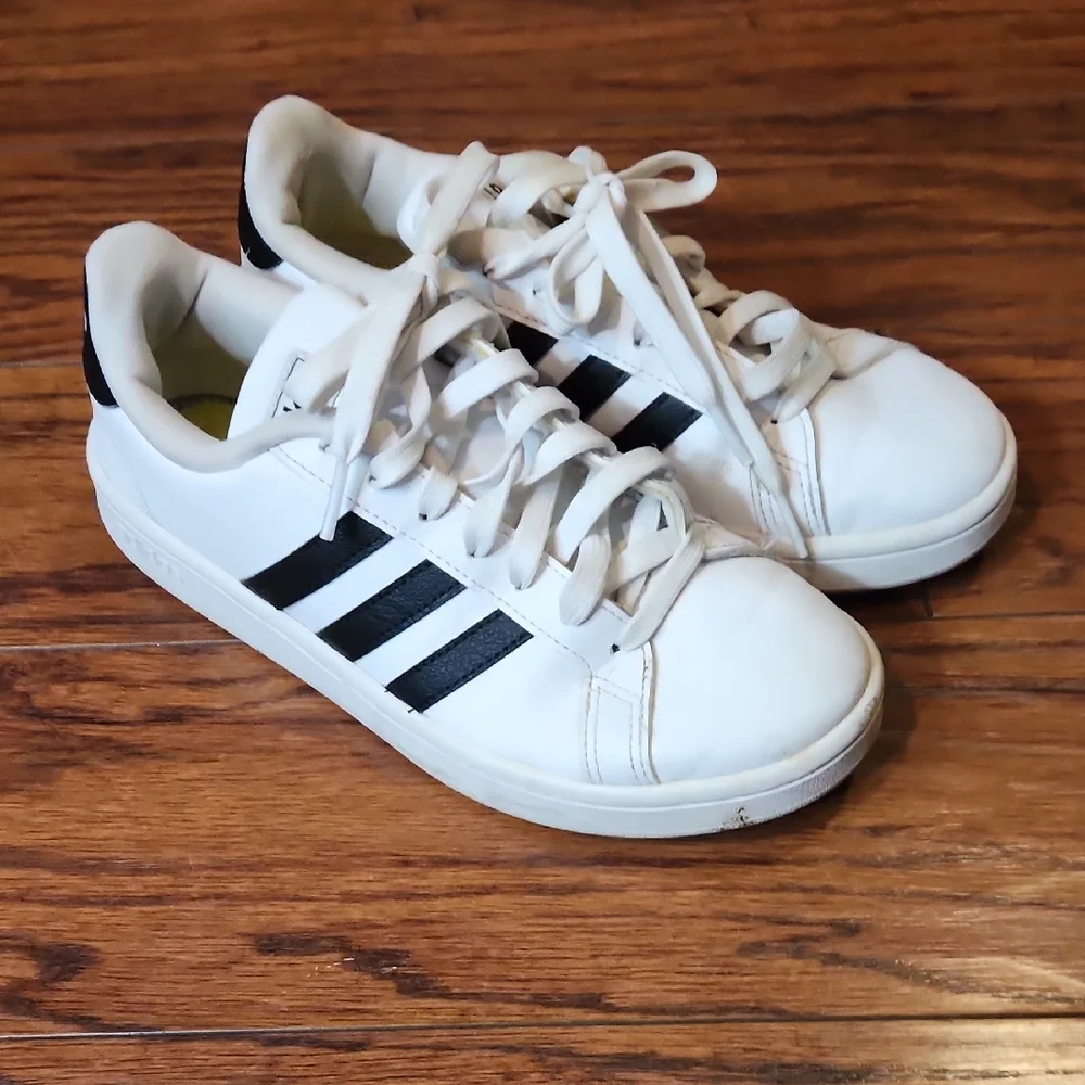 Adidas Neo Cloudfoam White and Black Sneakers - Picture 1 of 6